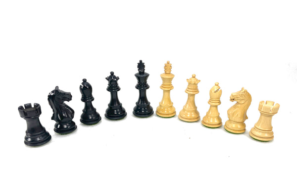 Carregue a imagem para o visualizador da galeria, Knight Supreme 3.1&#39;&#39; Conjunto de peças de xadrez  feitas à mão na Índia em marfim de buxo 
