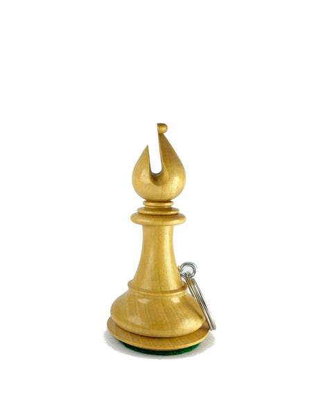 Carica l&#39;immagine nel visualizzatore della galleria, Portachiavi in legno vero pezzo da scacchi Alfiere fatto a mano India 
