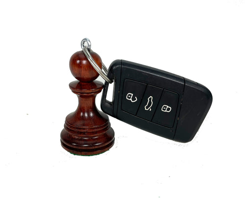 Porta llaves ROOGU de madera PADAUK auténtica figura de ajedrez peón de la India.