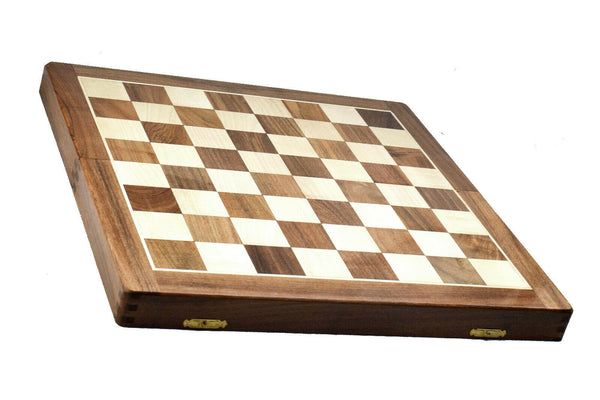 Sube la imagen al visor de la galería, Tablero de ajedrez 18&#39; de madera de acacia y boj plegable hecho a mano de la India para guardar. 

