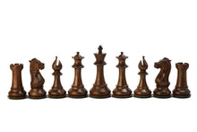 Laden Sie das Bild in den Galerie-Viewer, 1849 Staunton Akazien-Holz XL Schachfiguren Set 4.4&#39;&#39; Handmade in Indien